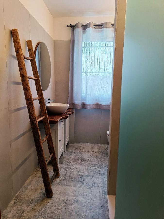 קסטלנואובו דל גארדה Picnic Room And Pool מראה חיצוני תמונה