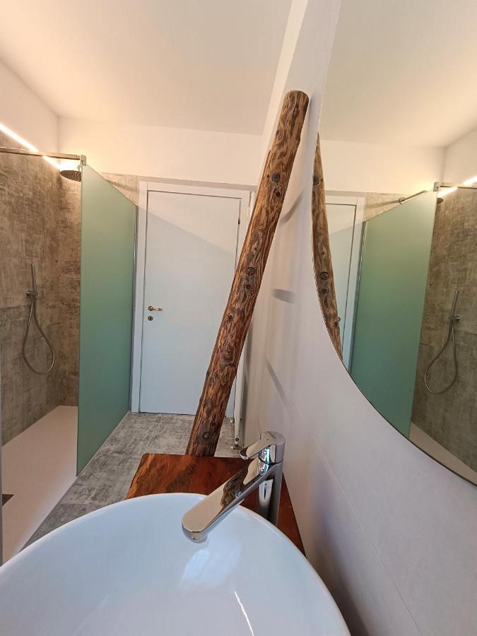 קסטלנואובו דל גארדה Picnic Room And Pool מראה חיצוני תמונה