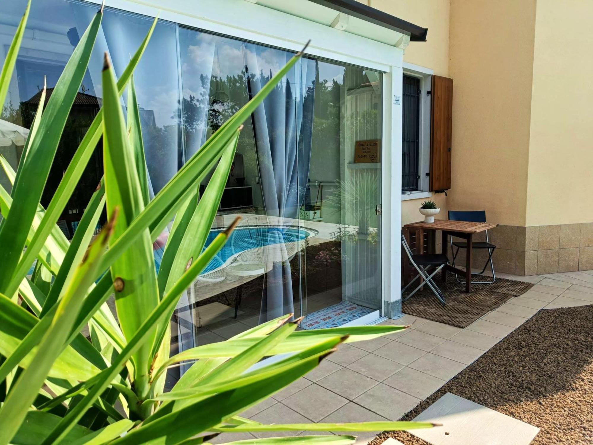 קסטלנואובו דל גארדה Picnic Room And Pool מראה חיצוני תמונה