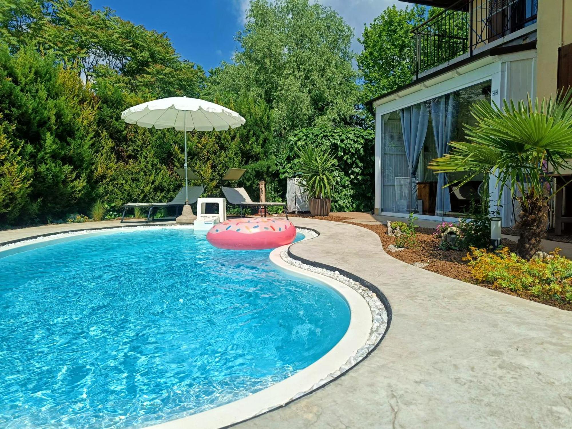 קסטלנואובו דל גארדה Picnic Room And Pool מראה חיצוני תמונה