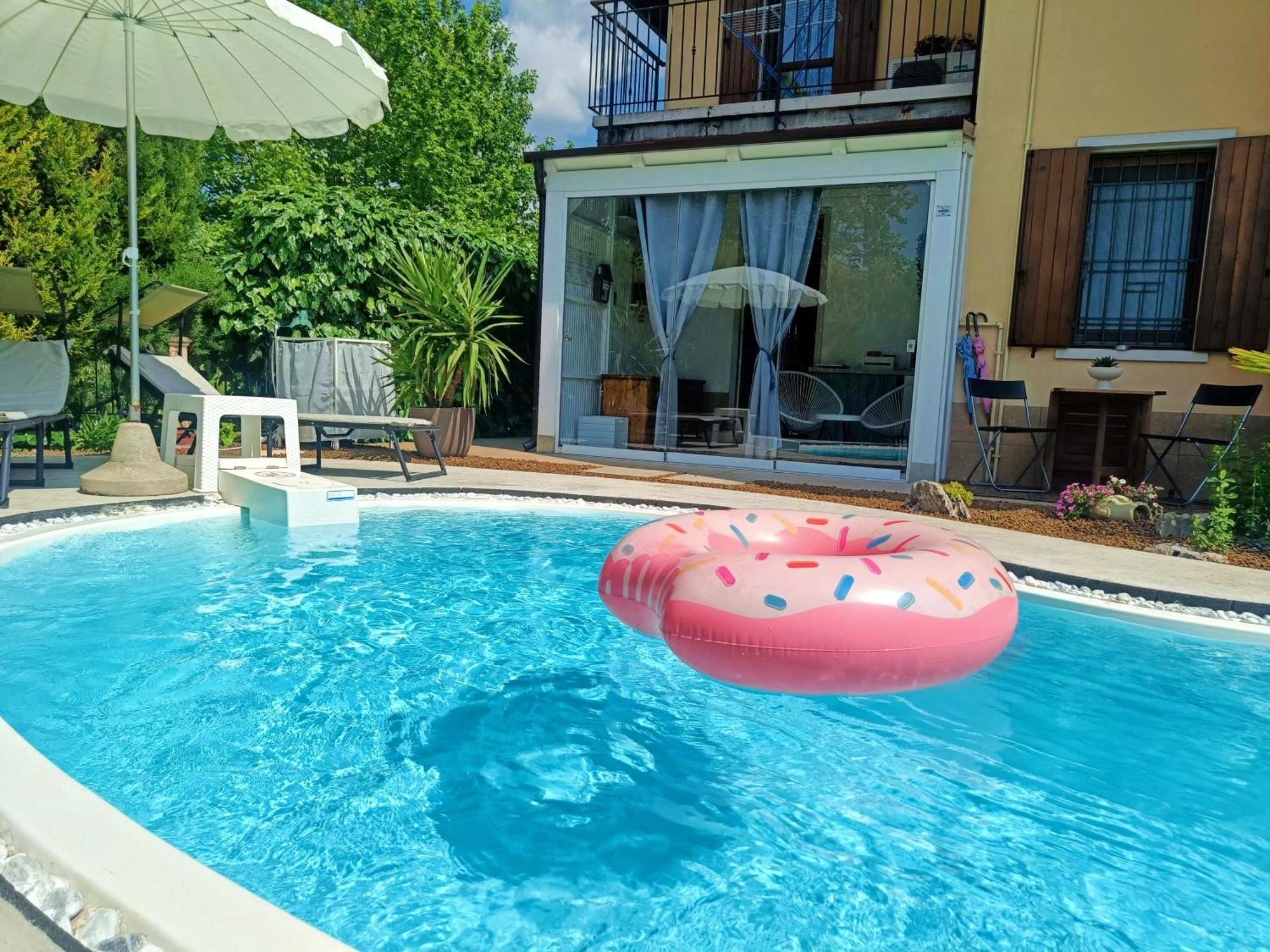 קסטלנואובו דל גארדה Picnic Room And Pool מראה חיצוני תמונה